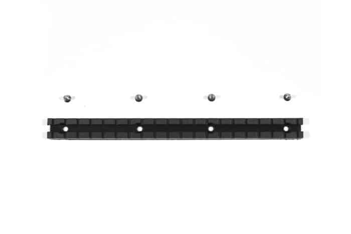 Crémaillières crantées plastique 25cm (paire)